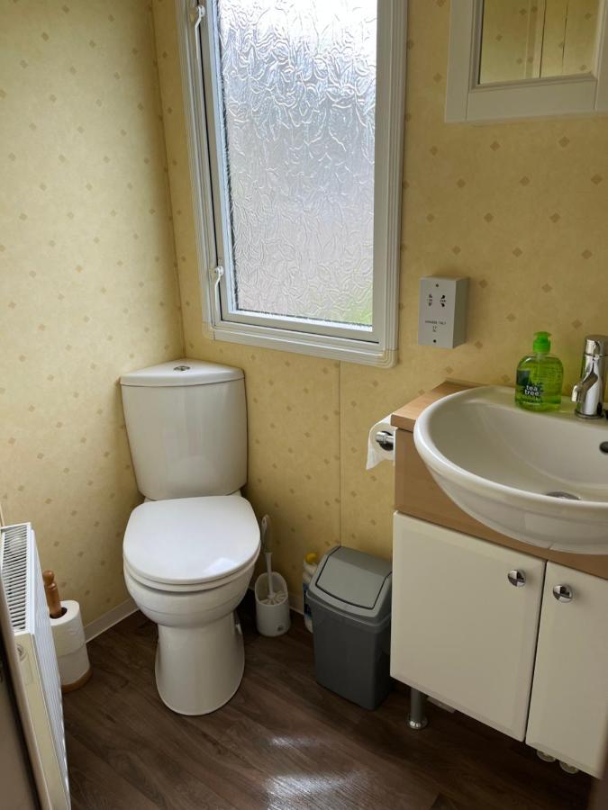 Garej Mynytho Caravan Pwllheli Exterior photo